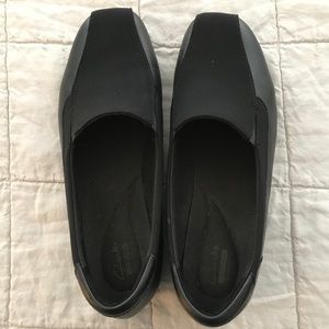Clarks black flats
